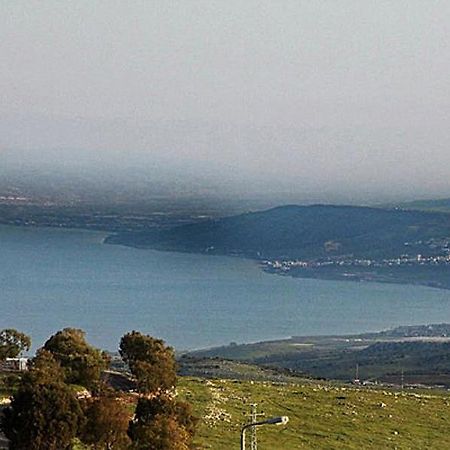 A Window To Kinneret Safed Bagian luar foto
